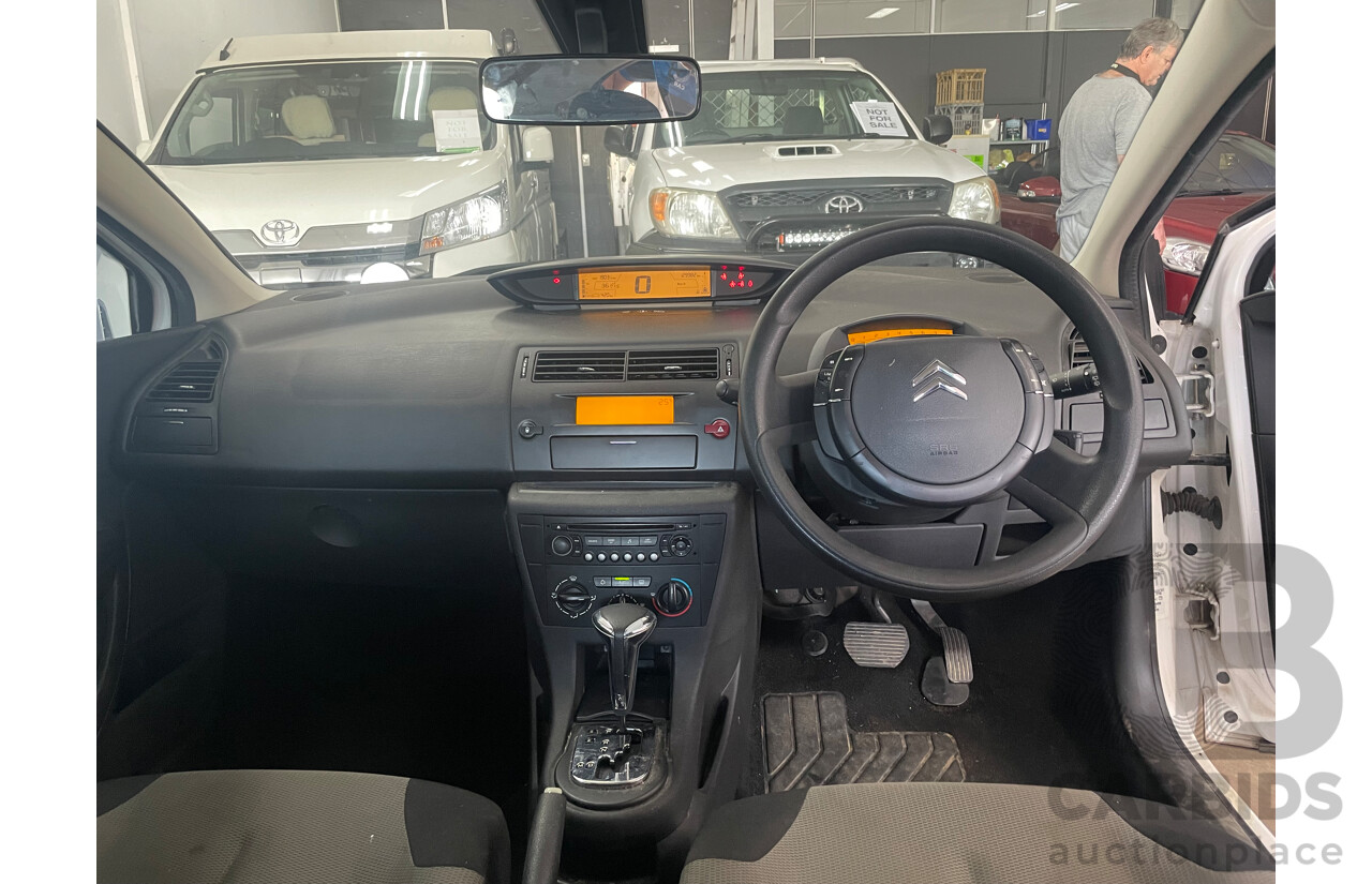 01/06 Citroen C4 SX FWD  5D Hatchback White 1.6L