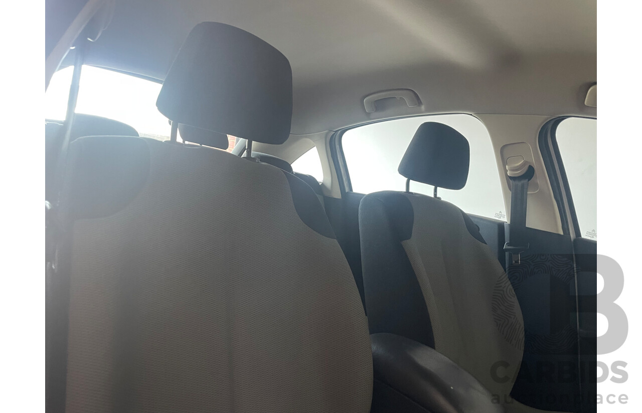 01/06 Citroen C4 SX FWD  5D Hatchback White 1.6L