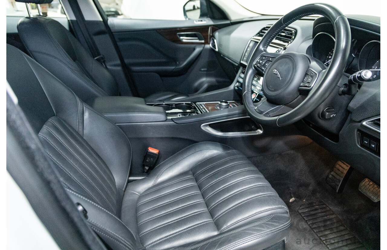 07/2017 Jaguar F-Pace 30d Portfolio (AWD) X761 MY17 4d Wagon Polaris White Twin Turbo Diesel 3.0L