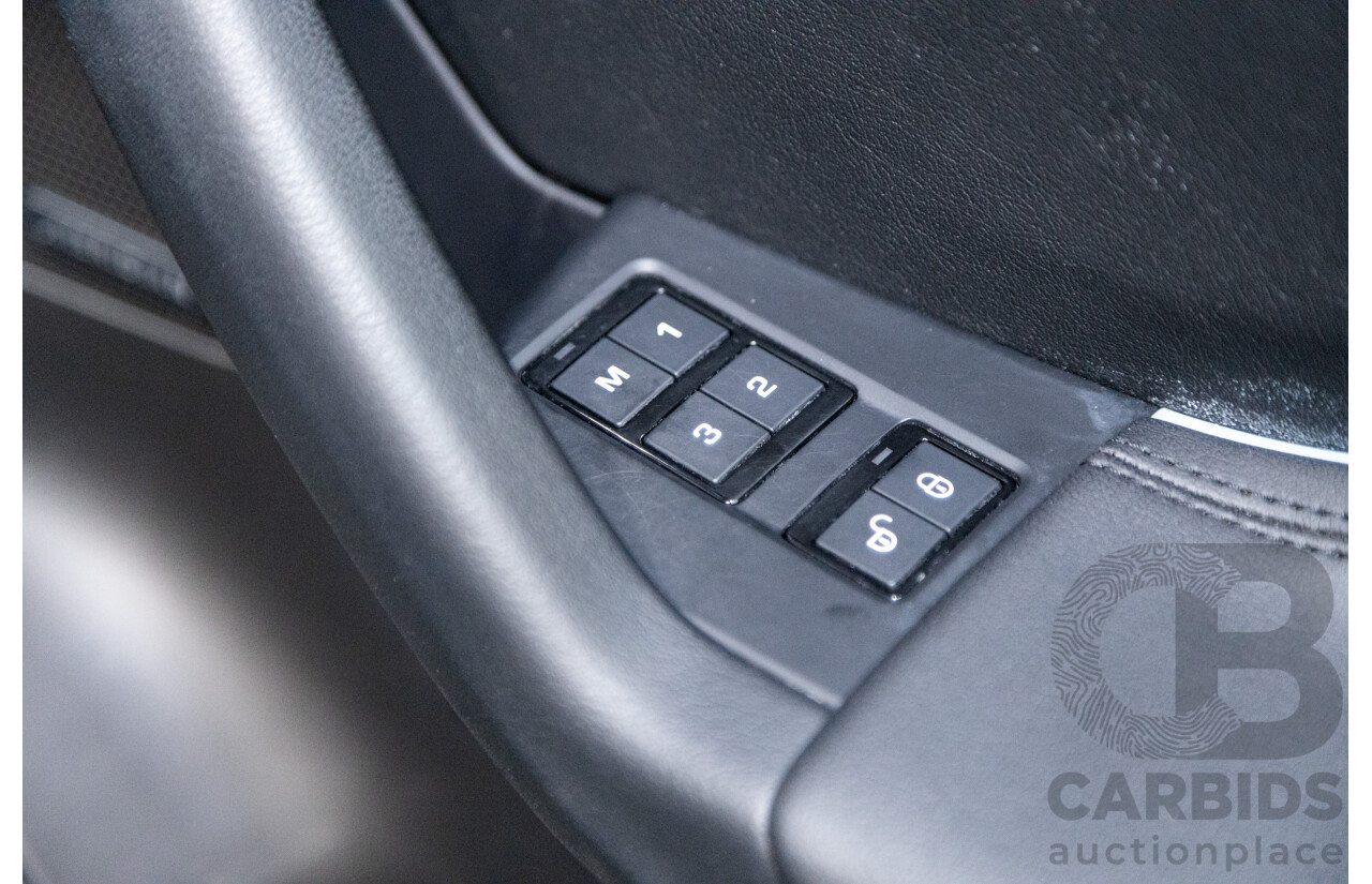 07/2017 Jaguar F-Pace 30d Portfolio (AWD) X761 MY17 4d Wagon Polaris White Twin Turbo Diesel 3.0L