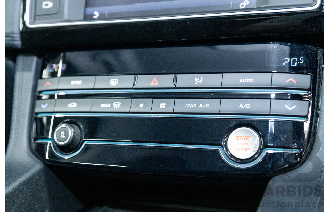 07/2017 Jaguar F-Pace 30d Portfolio (AWD) X761 MY17 4d Wagon Polaris White Twin Turbo Diesel 3.0L