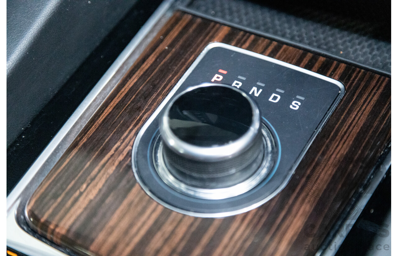 07/2017 Jaguar F-Pace 30d Portfolio (AWD) X761 MY17 4d Wagon Polaris White Twin Turbo Diesel 3.0L