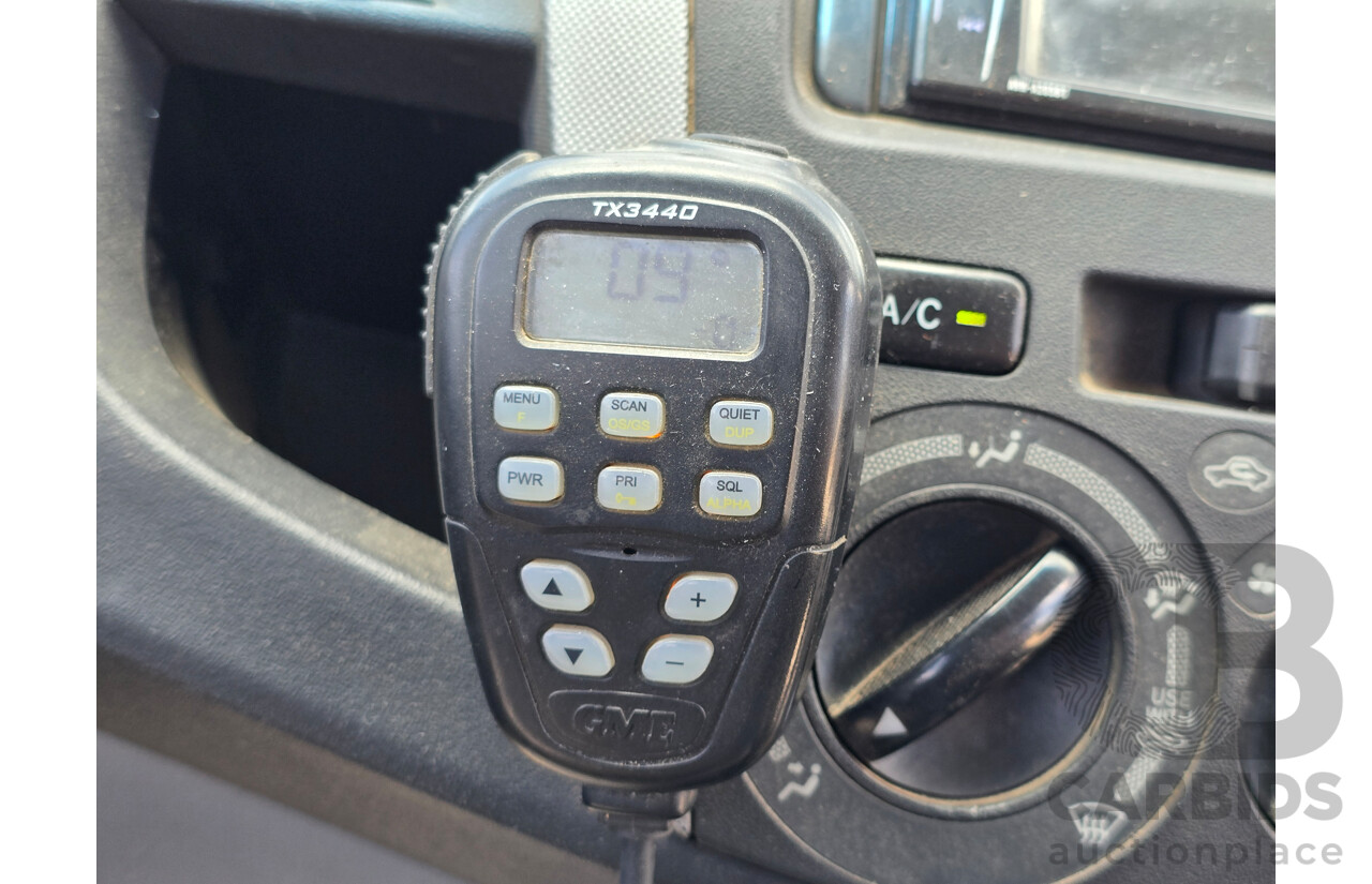 6/2005 Toyota Hilux SR5 (4x4) GGN25R 4d Dual Cab P/Up Silver Metallic V6 4.0L