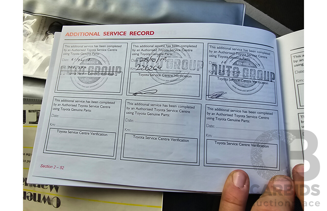 3/2010 Toyota Hiace LWB KDH201R 4d Van White Turbo Diesel 3.0L