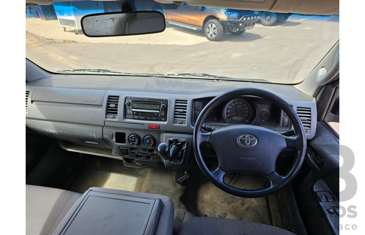 3/2010 Toyota Hiace LWB KDH201R 4d Van White Turbo Diesel 3.0L