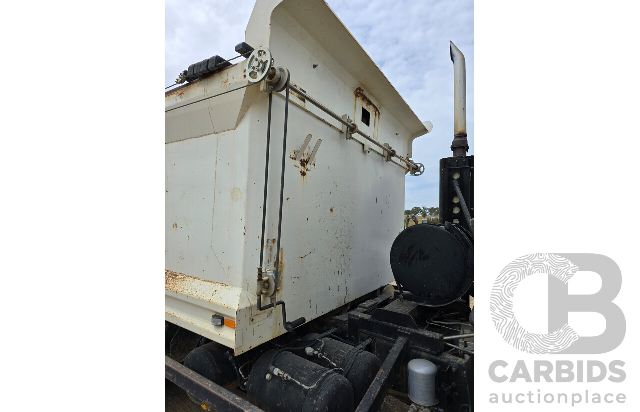 10/1997 Hino FS1K Series 6x4 Tipper Truck 2d Cab Chassis White Turbo Diesel
