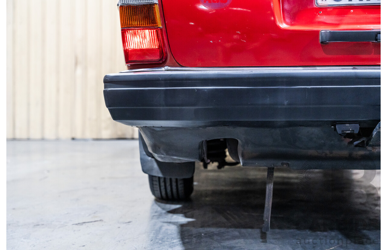 2/1988 Volvo 240GL 5d Estate Red 2.3L