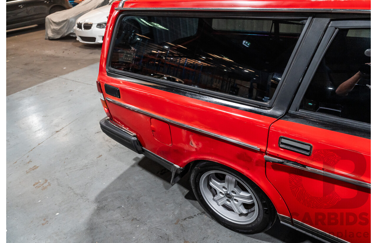 2/1988 Volvo 240GL 5d Estate Red 2.3L