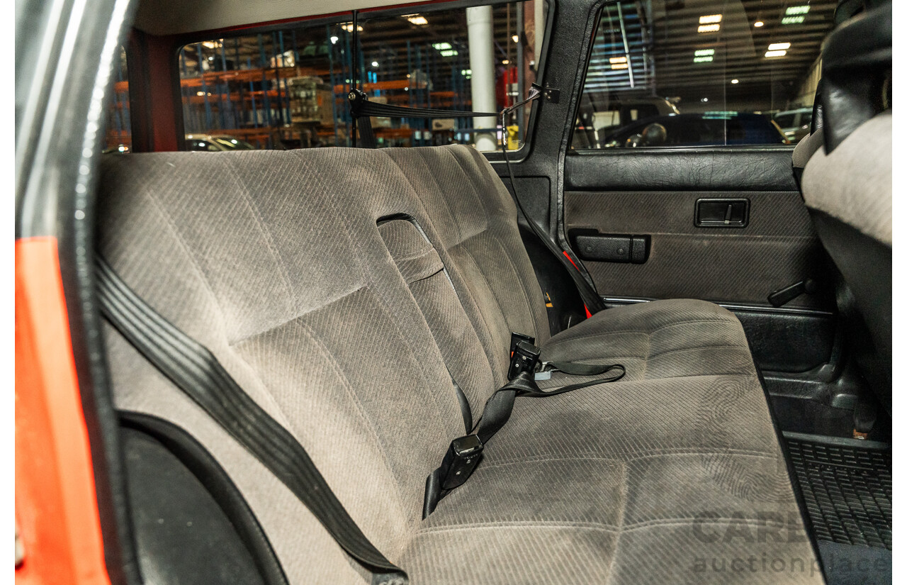 2/1988 Volvo 240GL 5d Estate Red 2.3L