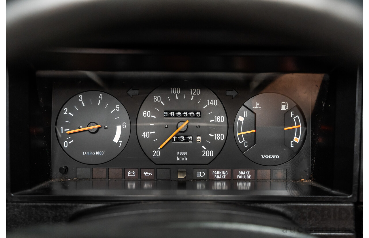 2/1988 Volvo 240GL 5d Estate Red 2.3L