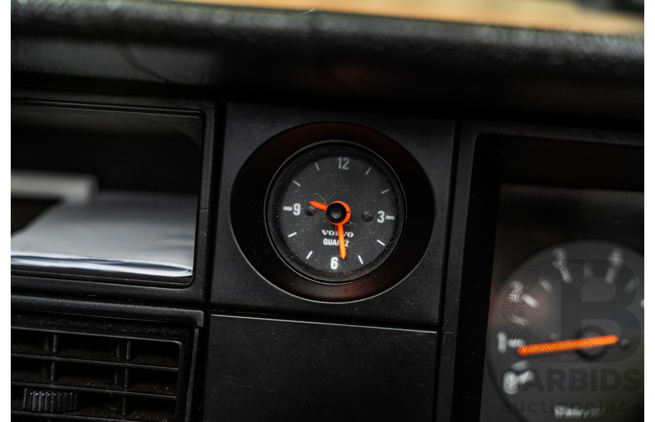 2/1988 Volvo 240GL 5d Estate Red 2.3L