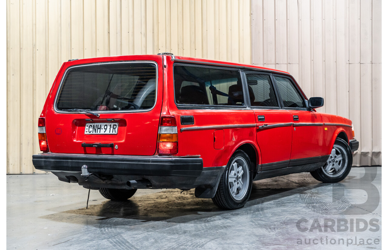 2/1988 Volvo 240GL 5d Estate Red 2.3L