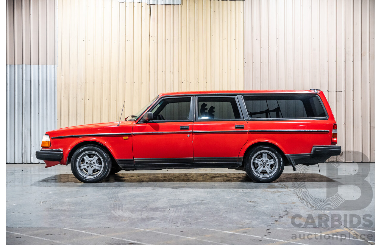 2/1988 Volvo 240GL 5d Estate Red 2.3L