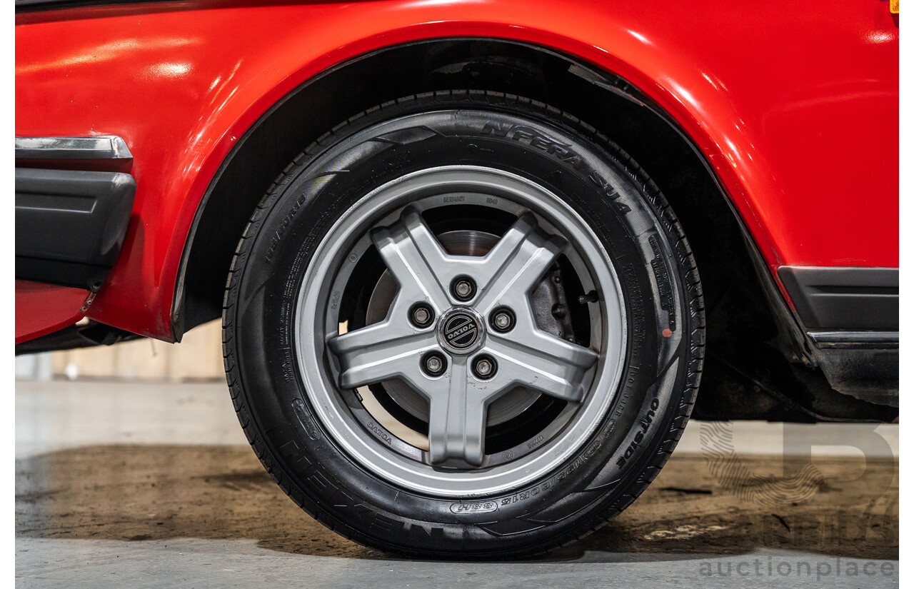 2/1988 Volvo 240GL 5d Estate Red 2.3L