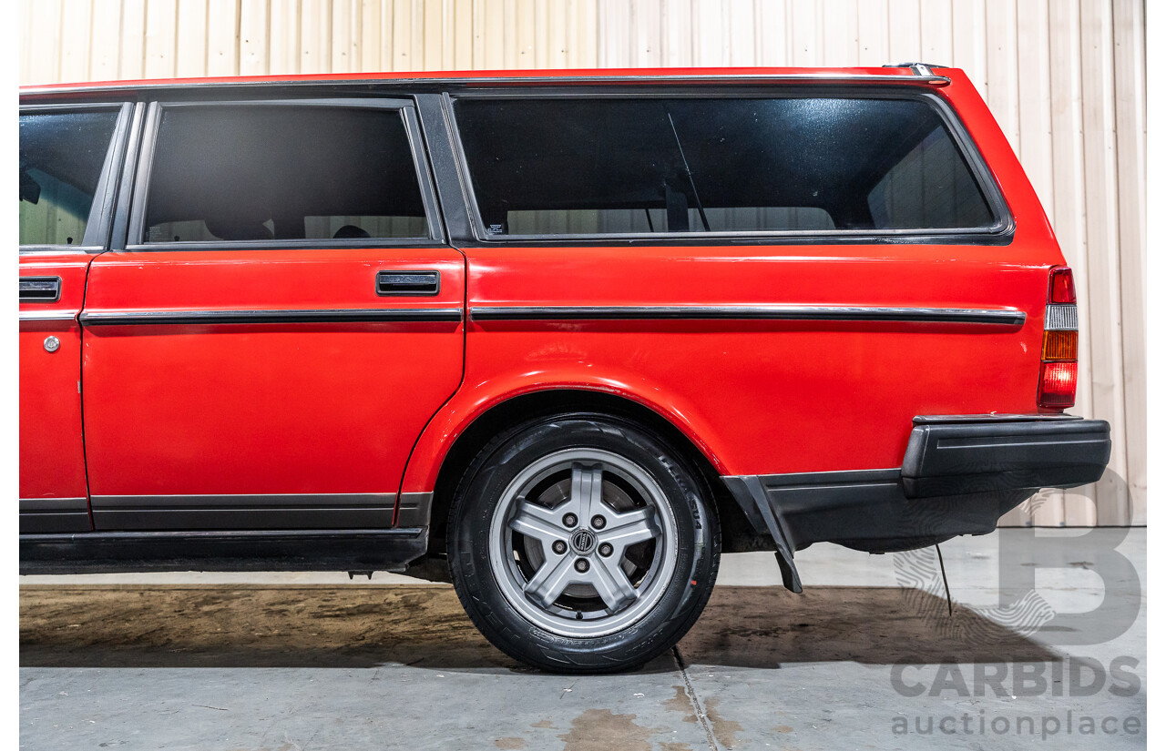 2/1988 Volvo 240GL 5d Estate Red 2.3L