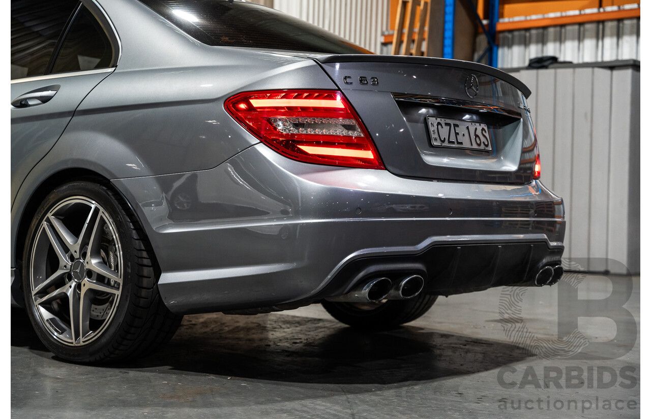 11/2011 Mercedes-Benz C63 AMG W204 MY11 4d Sedan Palladium Silver Metallic V8 6.2L