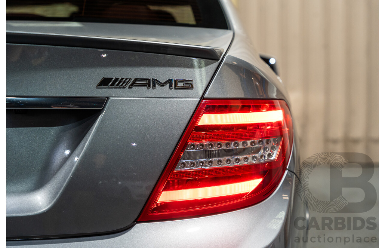 11/2011 Mercedes-Benz C63 AMG W204 MY11 4d Sedan Palladium Silver Metallic V8 6.2L