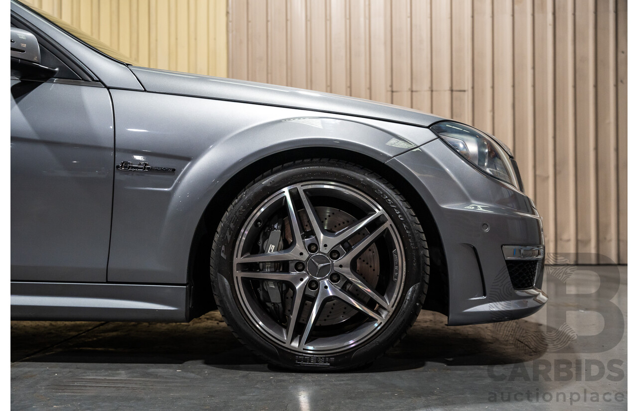 11/2011 Mercedes-Benz C63 AMG W204 MY11 4d Sedan Palladium Silver Metallic V8 6.2L