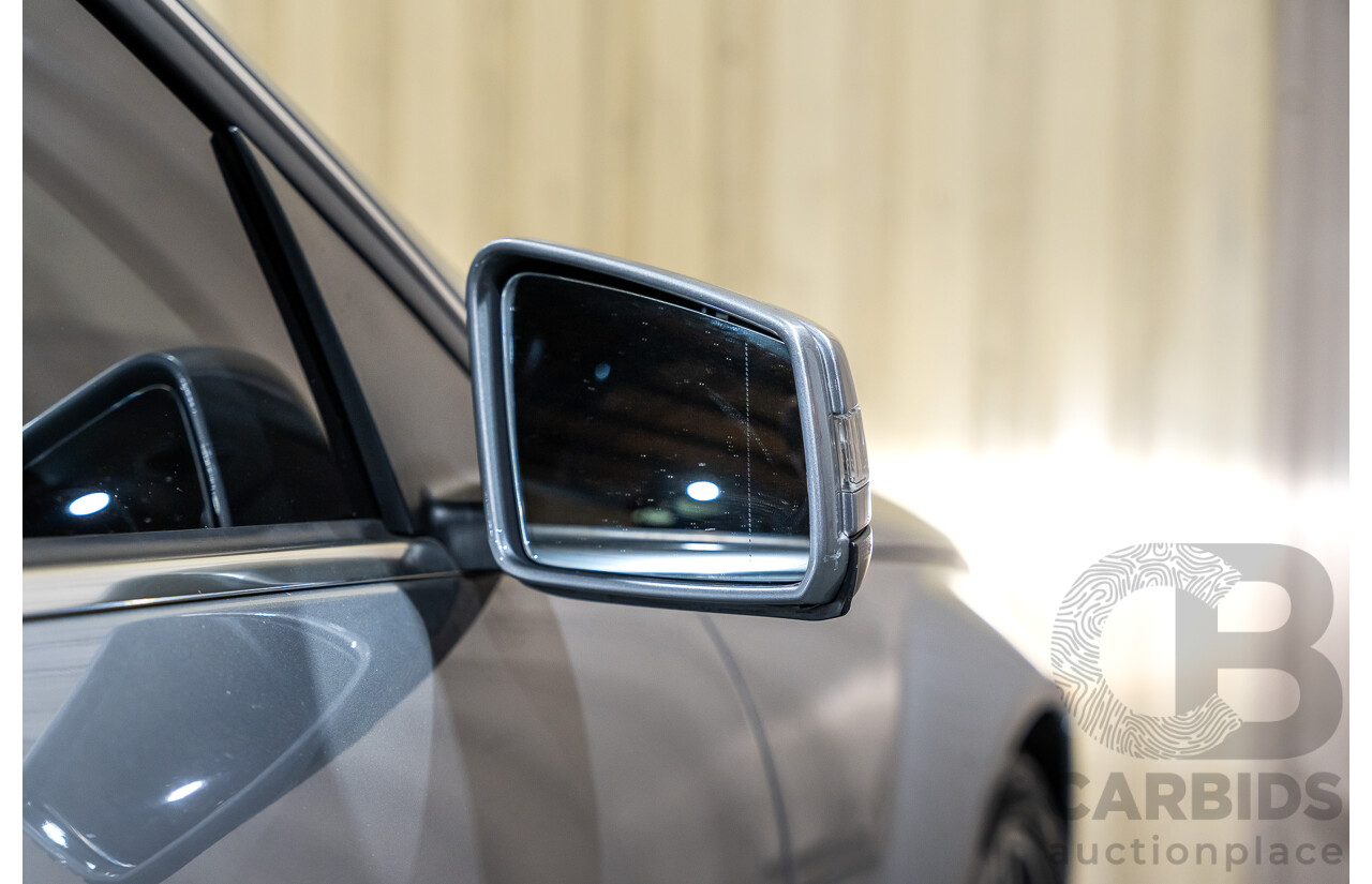 11/2011 Mercedes-Benz C63 AMG W204 MY11 4d Sedan Palladium Silver Metallic V8 6.2L