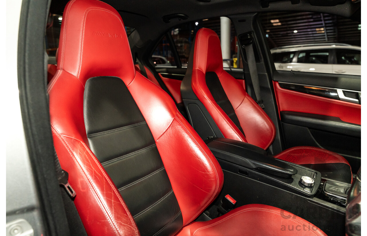 11/2011 Mercedes-Benz C63 AMG W204 MY11 4d Sedan Palladium Silver Metallic V8 6.2L