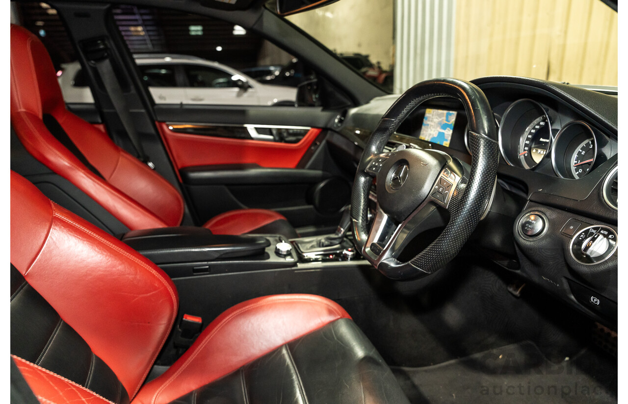 11/2011 Mercedes-Benz C63 AMG W204 MY11 4d Sedan Palladium Silver Metallic V8 6.2L