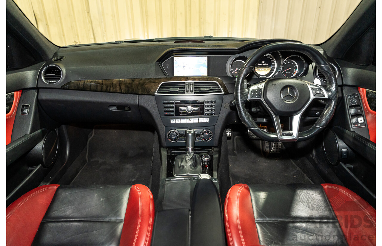 11/2011 Mercedes-Benz C63 AMG W204 MY11 4d Sedan Palladium Silver Metallic V8 6.2L