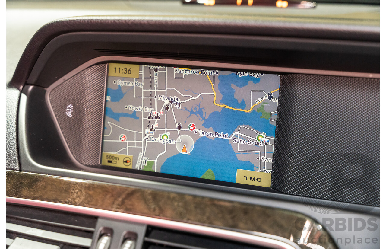 11/2011 Mercedes-Benz C63 AMG W204 MY11 4d Sedan Palladium Silver Metallic V8 6.2L