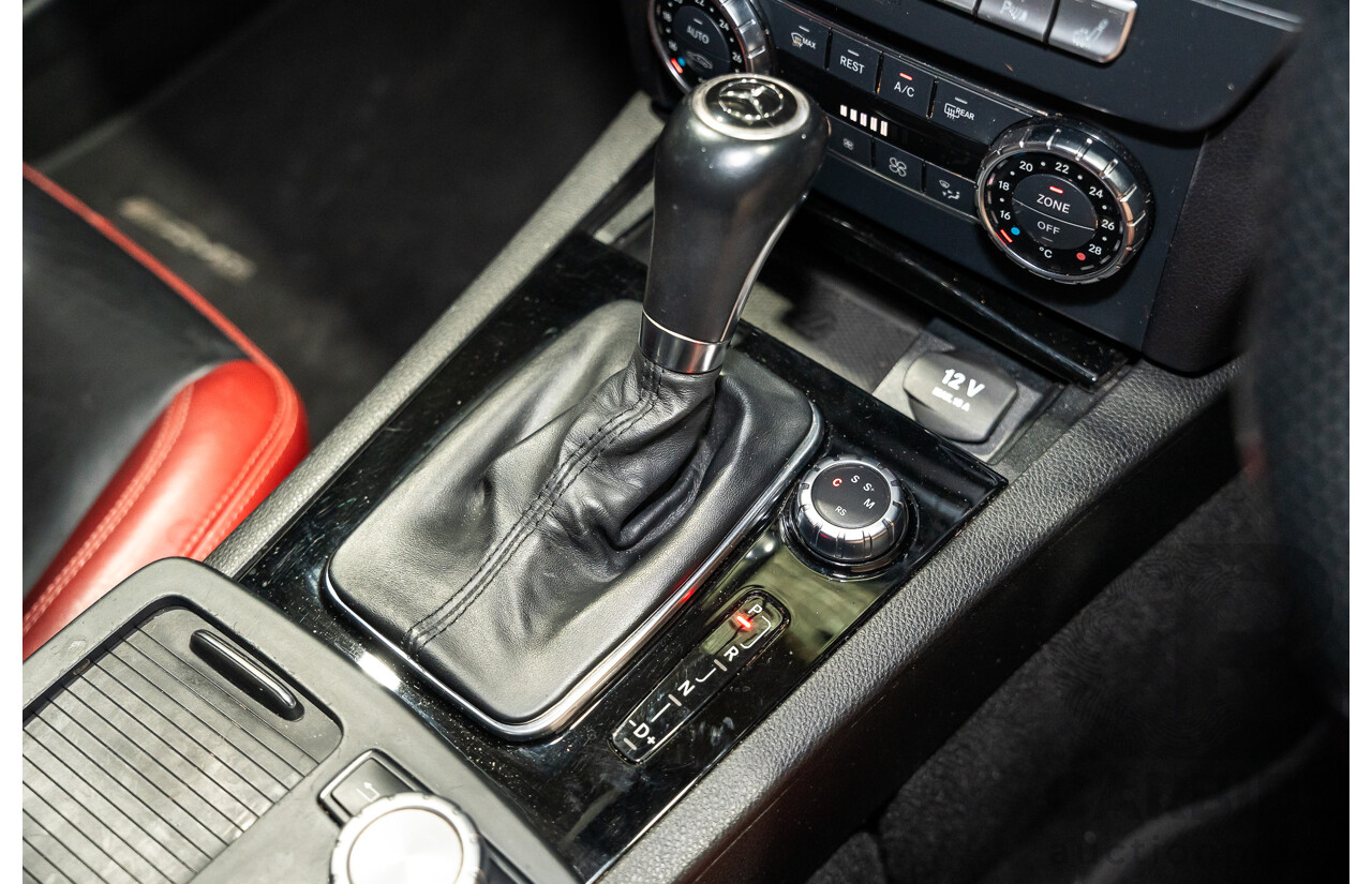 11/2011 Mercedes-Benz C63 AMG W204 MY11 4d Sedan Palladium Silver Metallic V8 6.2L