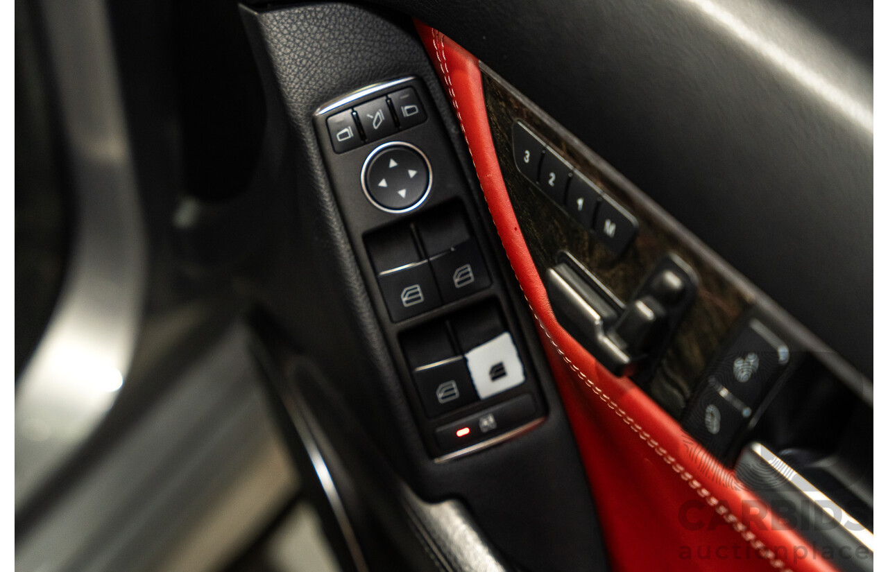 11/2011 Mercedes-Benz C63 AMG W204 MY11 4d Sedan Palladium Silver Metallic V8 6.2L