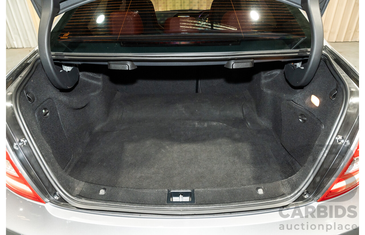 11/2011 Mercedes-Benz C63 AMG W204 MY11 4d Sedan Palladium Silver Metallic V8 6.2L