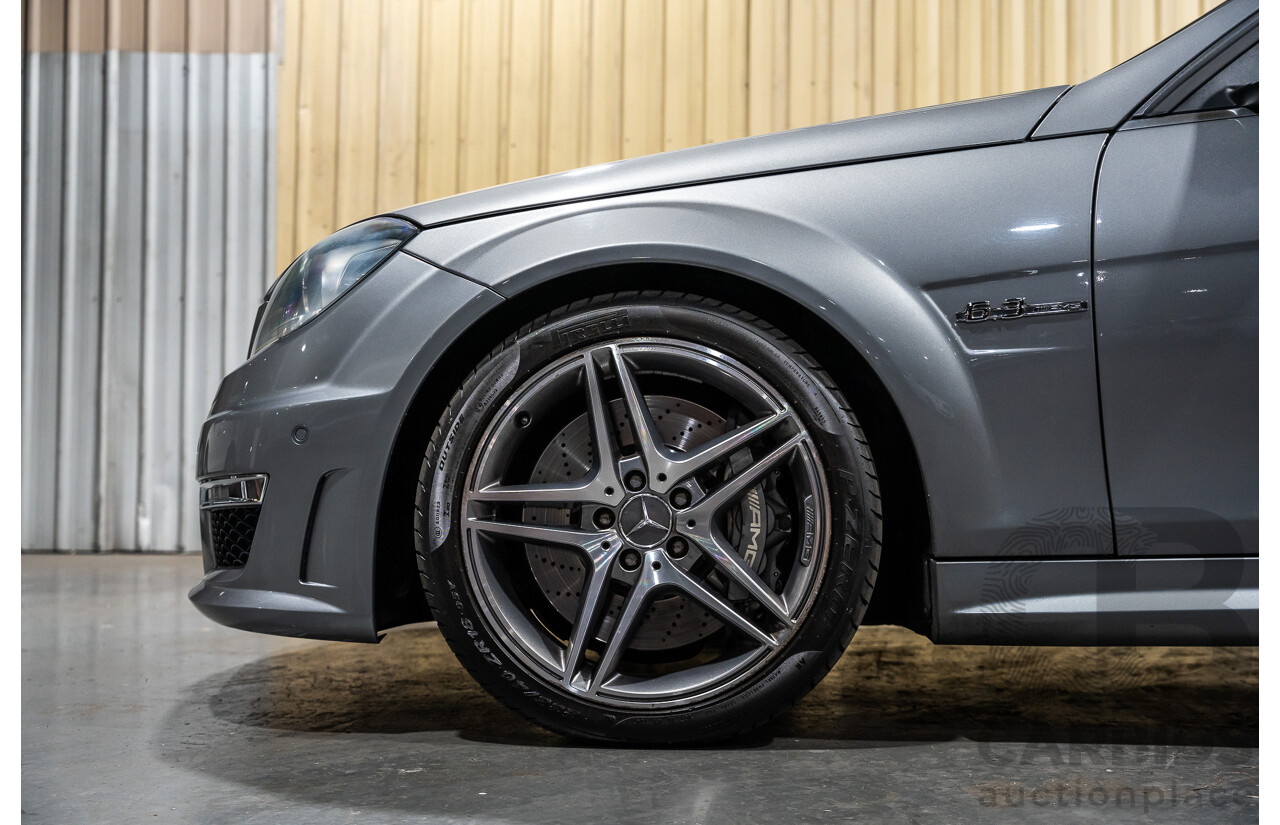 11/2011 Mercedes-Benz C63 AMG W204 MY11 4d Sedan Palladium Silver Metallic V8 6.2L