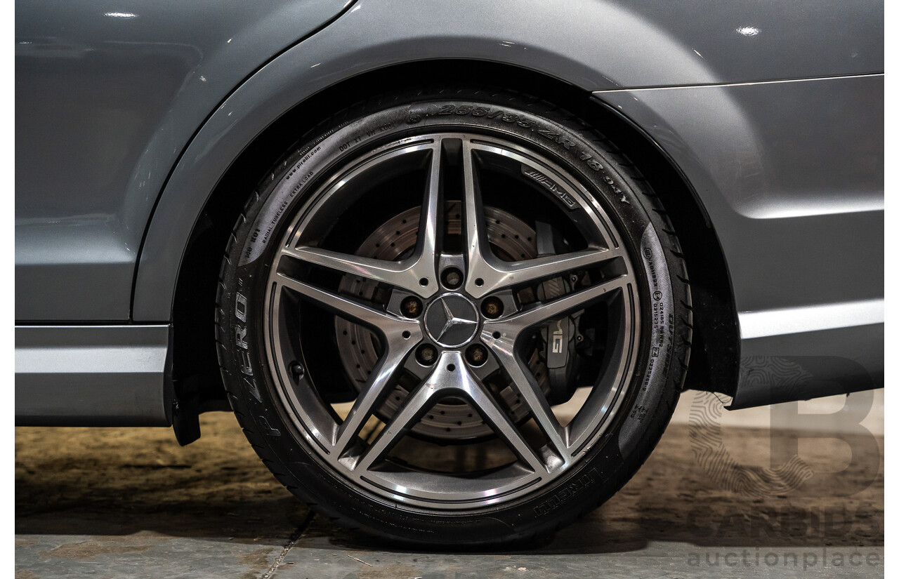 11/2011 Mercedes-Benz C63 AMG W204 MY11 4d Sedan Palladium Silver Metallic V8 6.2L