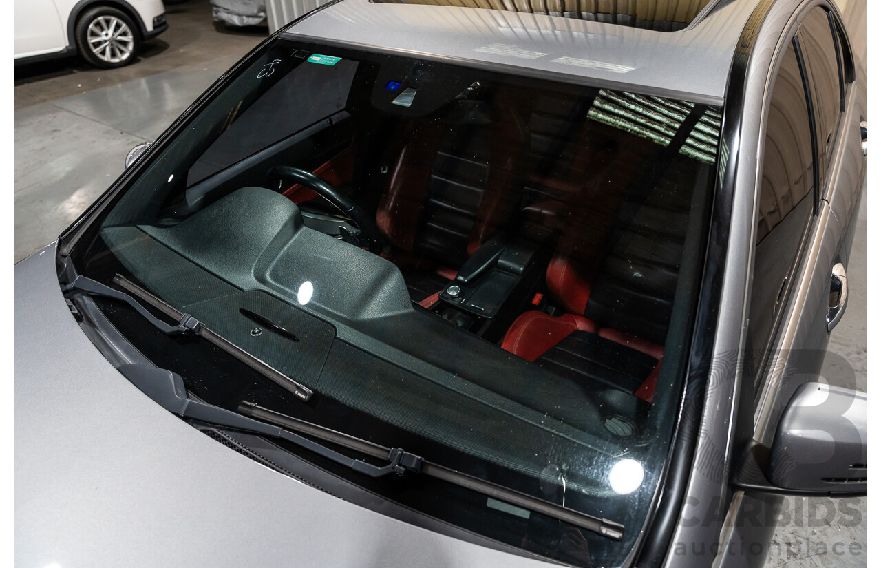 11/2011 Mercedes-Benz C63 AMG W204 MY11 4d Sedan Palladium Silver Metallic V8 6.2L