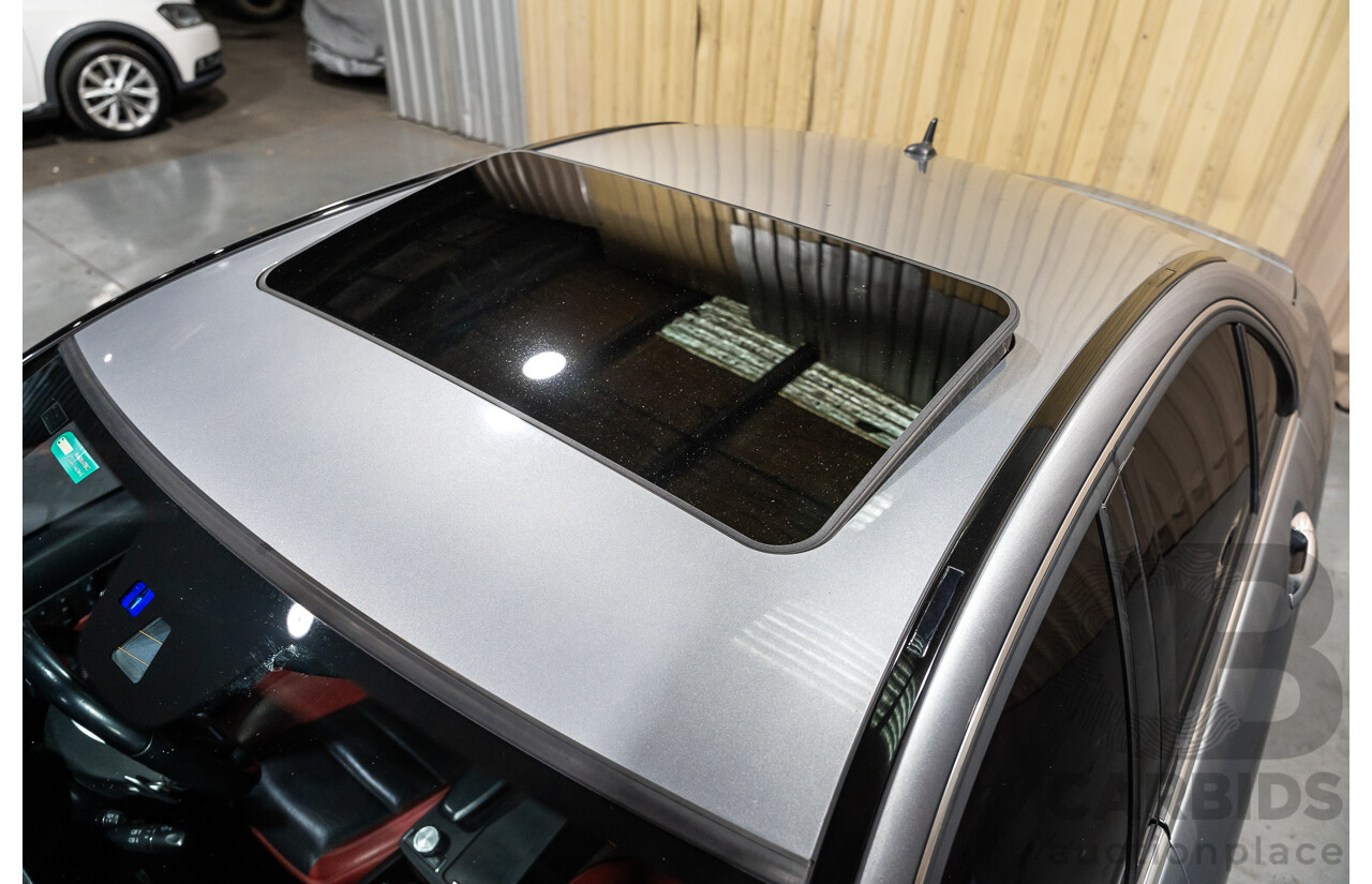 11/2011 Mercedes-Benz C63 AMG W204 MY11 4d Sedan Palladium Silver Metallic V8 6.2L