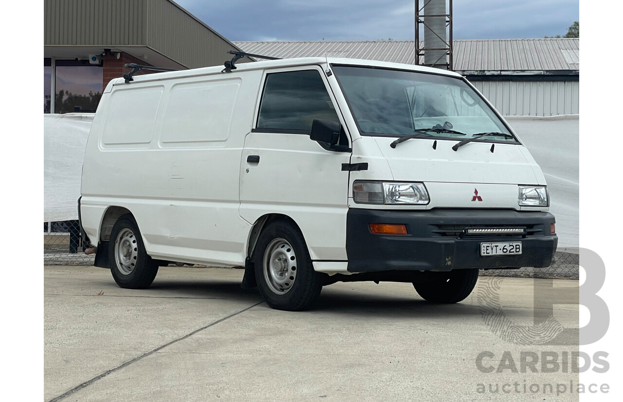 07/2007 Mitsubishi Express SWB RWD SJ MY07 Van White 2.4L