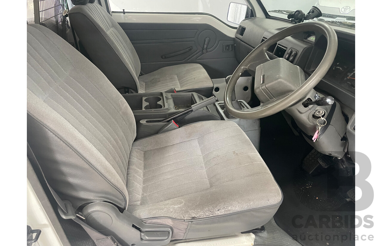 07/2007 Mitsubishi Express SWB RWD SJ MY07 Van White 2.4L