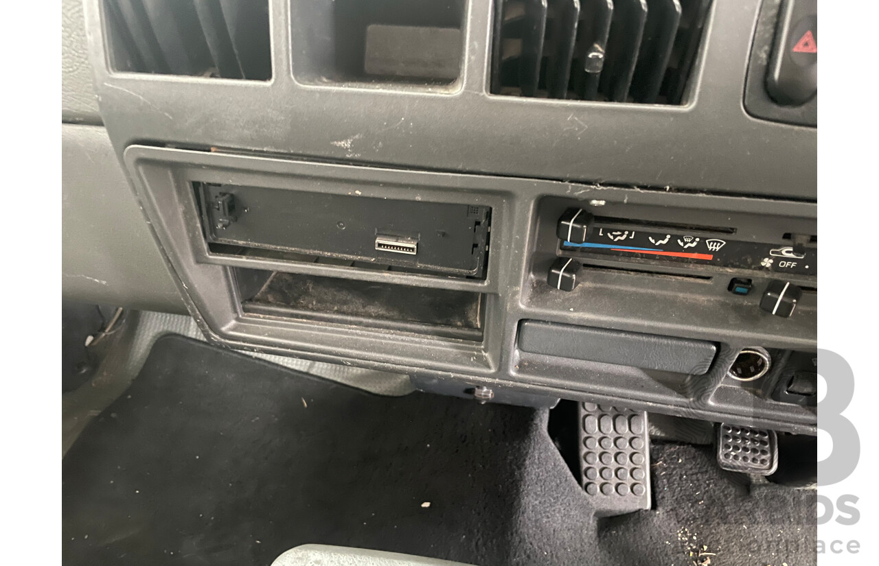 07/2007 Mitsubishi Express SWB RWD SJ MY07 Van White 2.4L