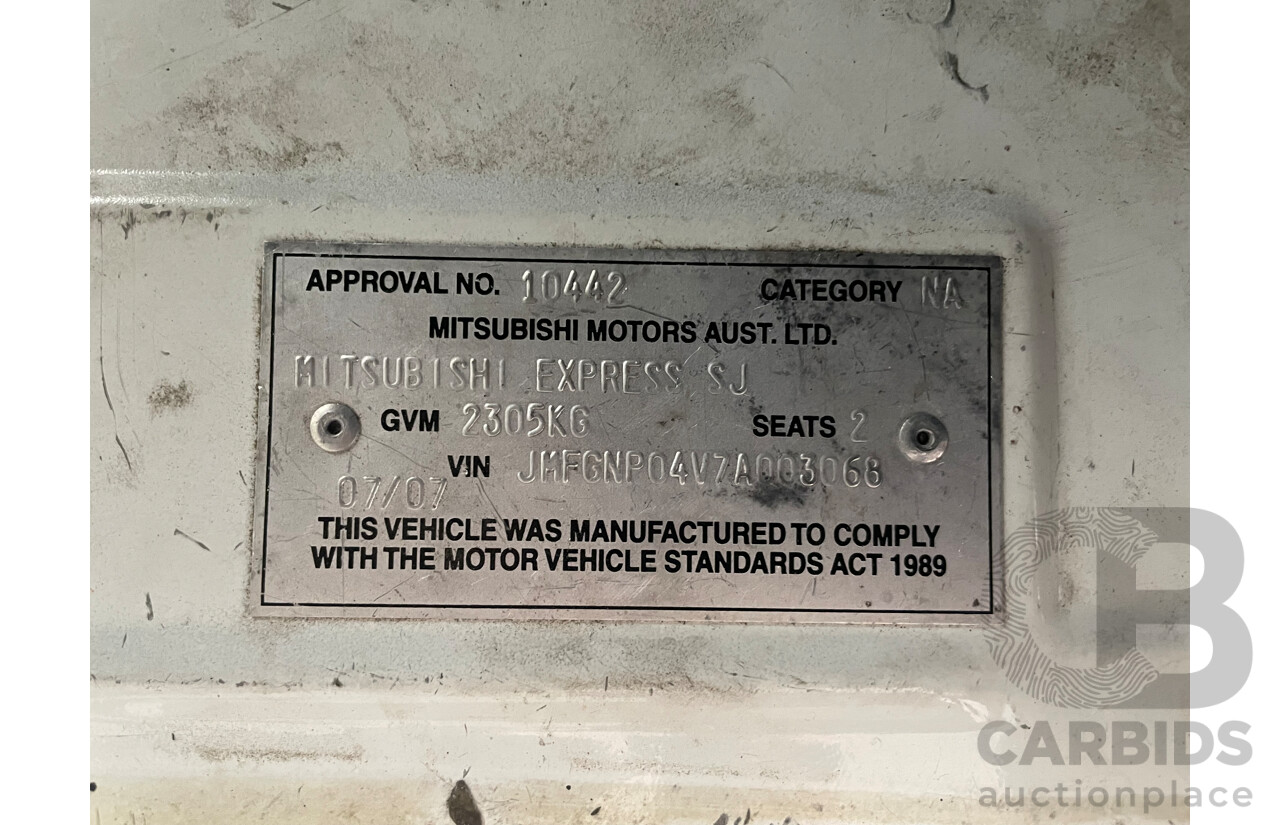 07/2007 Mitsubishi Express SWB RWD SJ MY07 Van White 2.4L