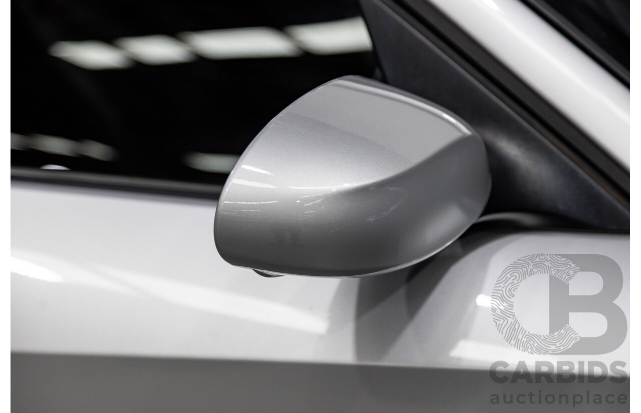 07/2003 BMW Z4 3.0i E85 2D Roadster Titan Silver Metallic 3.0L