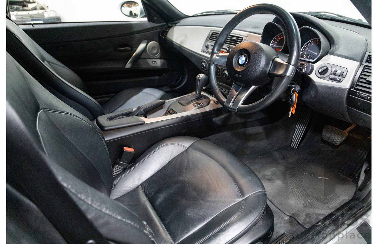 07/2003 BMW Z4 3.0i E85 2D Roadster Titan Silver Metallic 3.0L