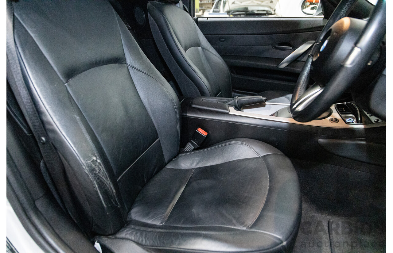 07/2003 BMW Z4 3.0i E85 2D Roadster Titan Silver Metallic 3.0L