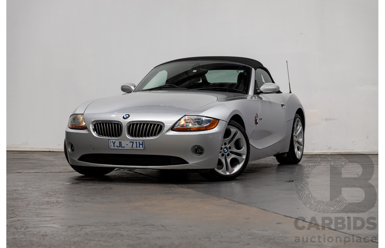 07/2003 BMW Z4 3.0i E85 2D Roadster Titan Silver Metallic 3.0L