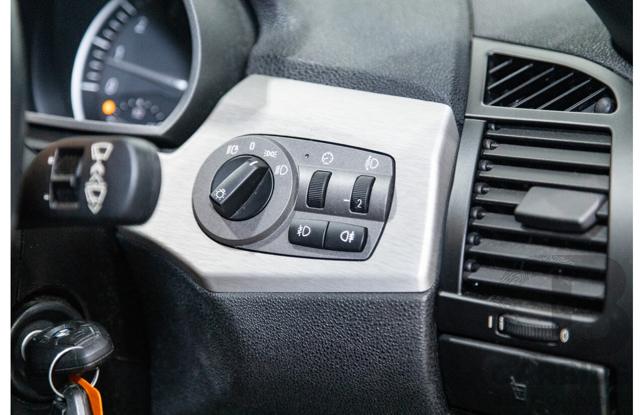 07/2003 BMW Z4 3.0i E85 2D Roadster Titan Silver Metallic 3.0L