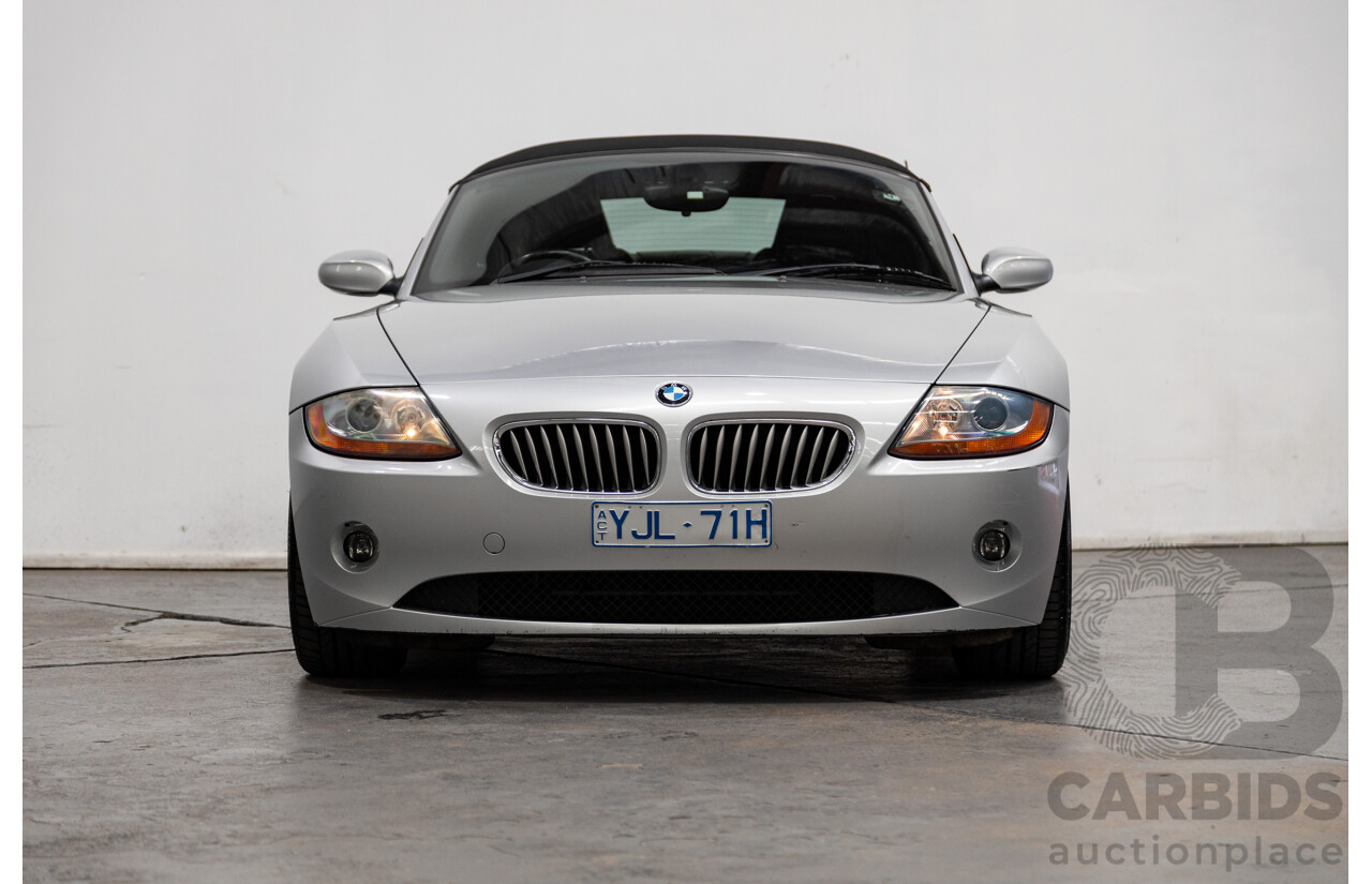 07/2003 BMW Z4 3.0i E85 2D Roadster Titan Silver Metallic 3.0L