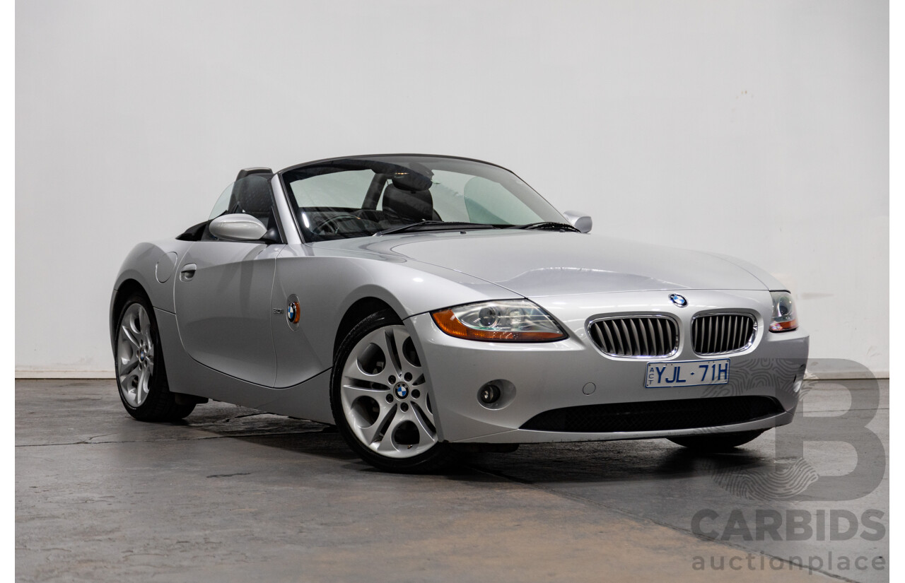 07/2003 BMW Z4 3.0i E85 2D Roadster Titan Silver Metallic 3.0L