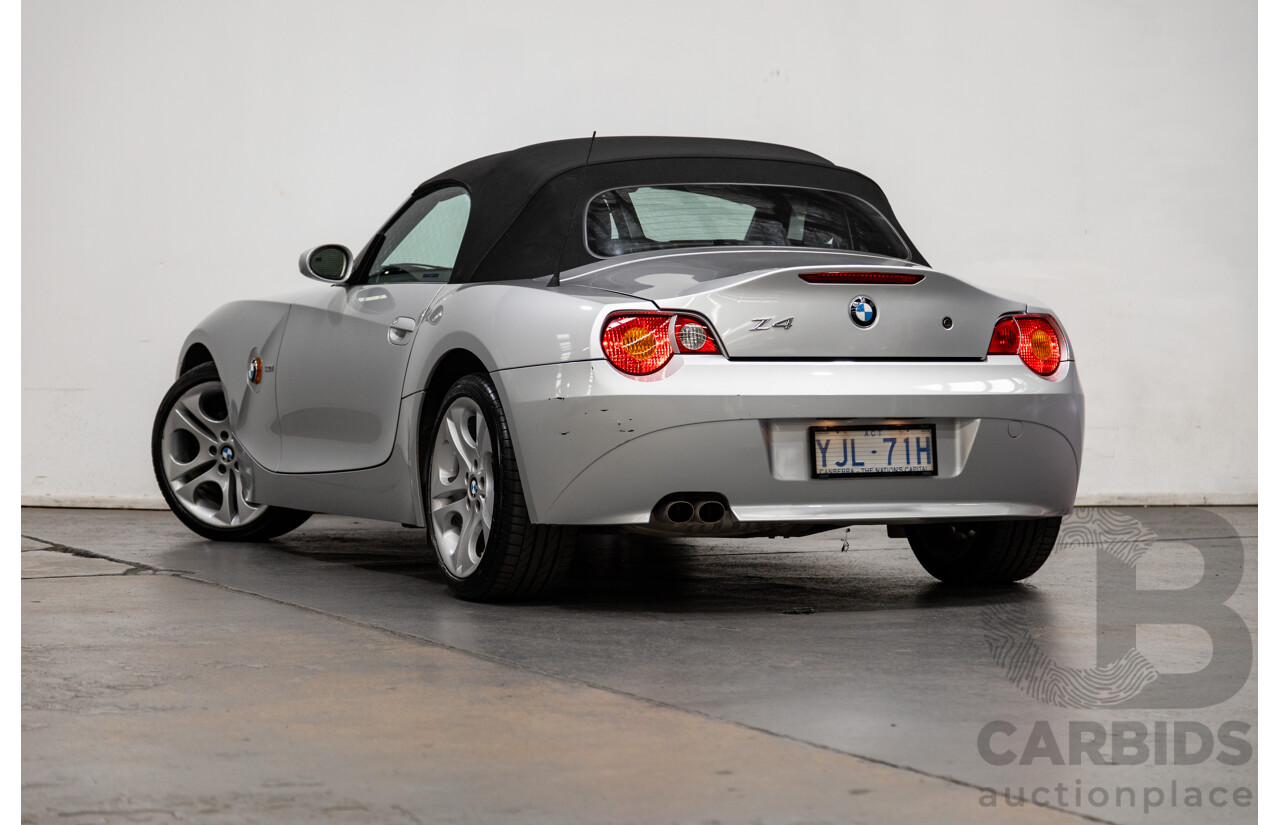 07/2003 BMW Z4 3.0i E85 2D Roadster Titan Silver Metallic 3.0L
