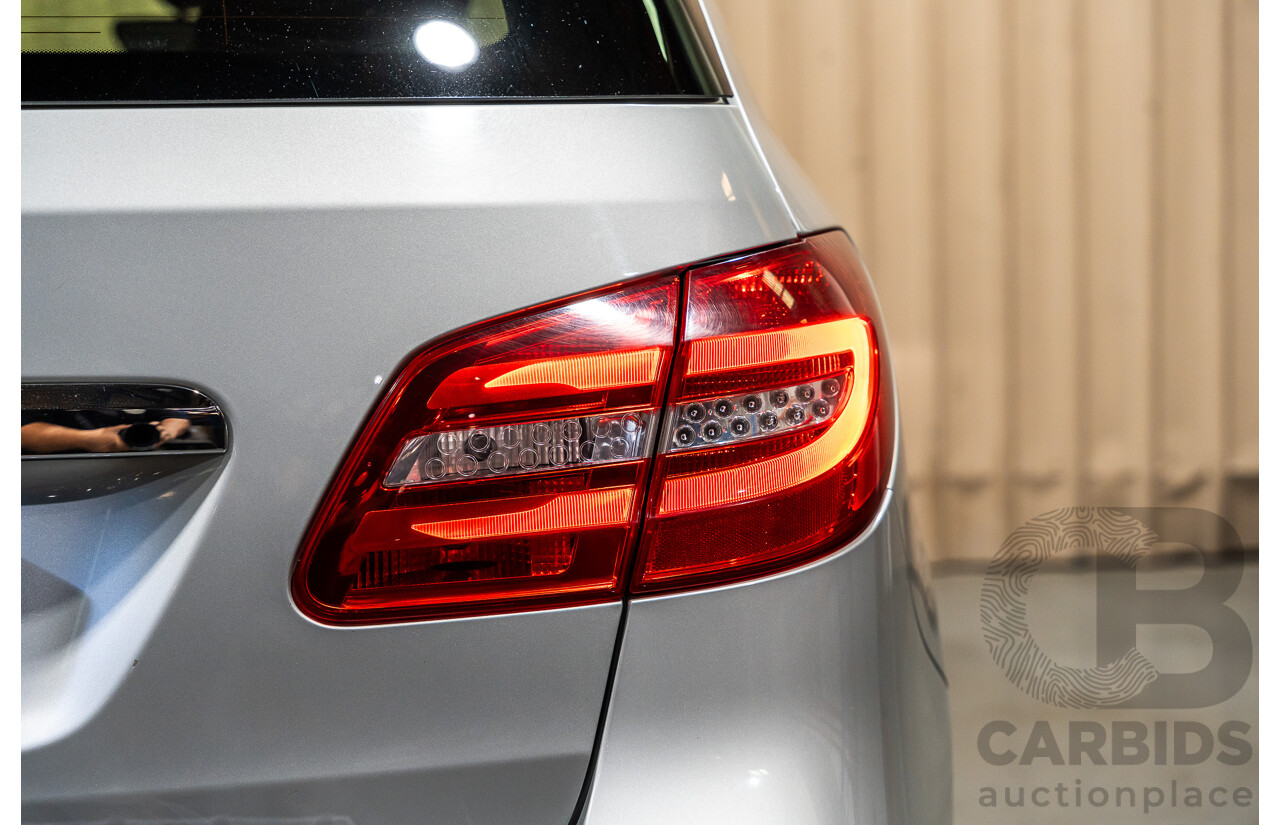 12/2012 Mercedes Benz B250 BE 246 MY13 5d Hatchback Polar Silver Metallic Turbo 2.0L