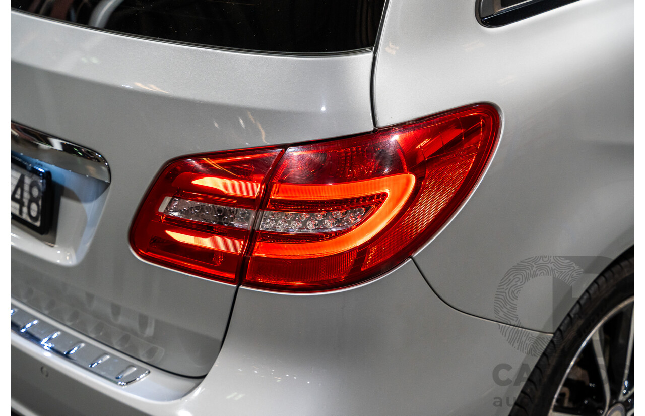 12/2012 Mercedes Benz B250 BE 246 MY13 5d Hatchback Polar Silver Metallic Turbo 2.0L