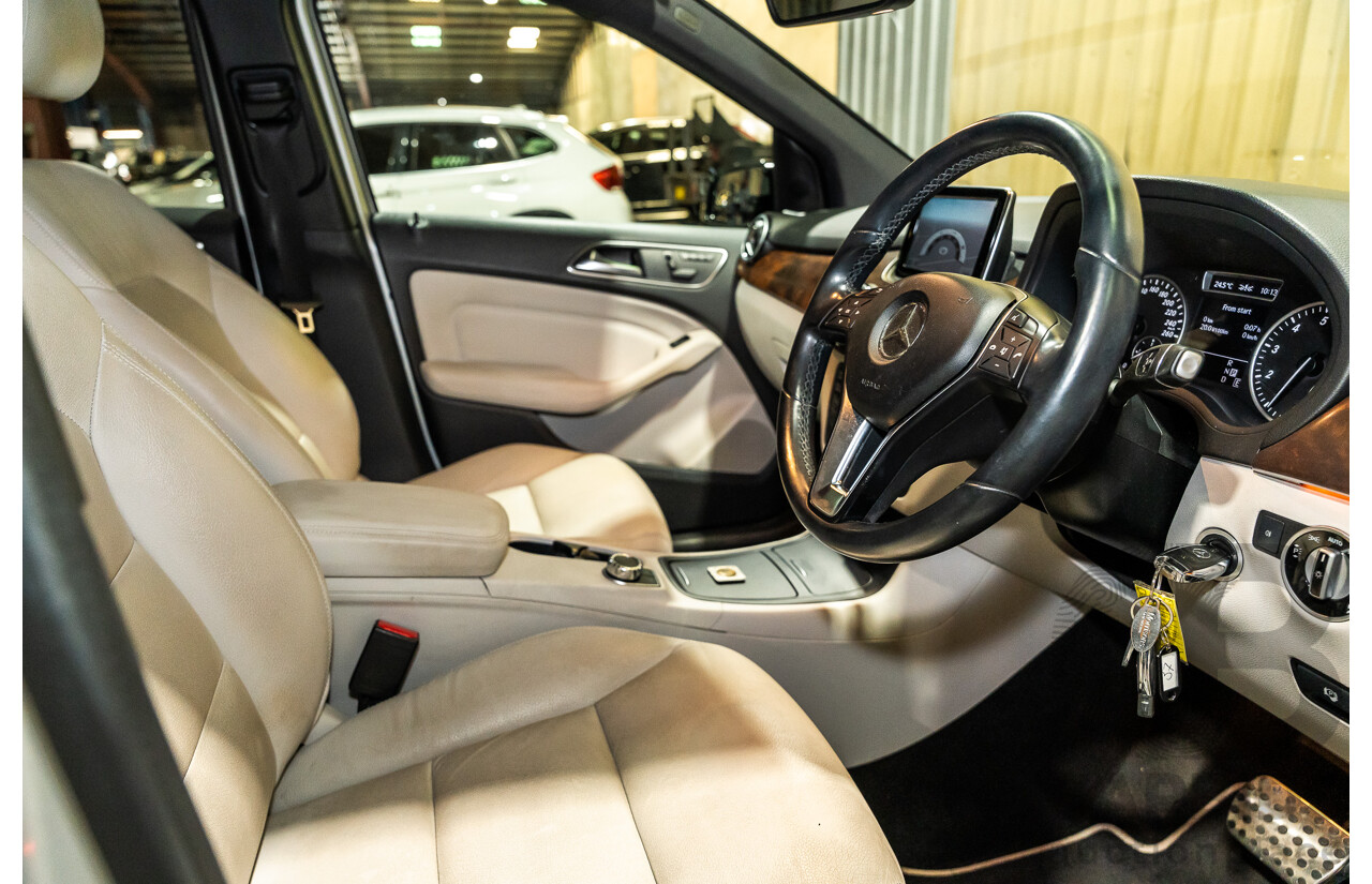 12/2012 Mercedes Benz B250 BE 246 MY13 5d Hatchback Polar Silver Metallic Turbo 2.0L