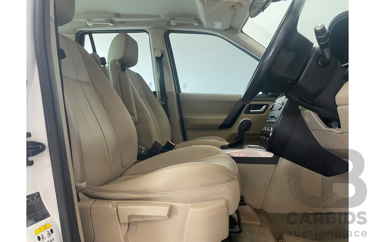 01/2014 Land Rover Freelander 2 TD4 (4x4) 4x4 LF MY14 4D Wagon White 2.2L